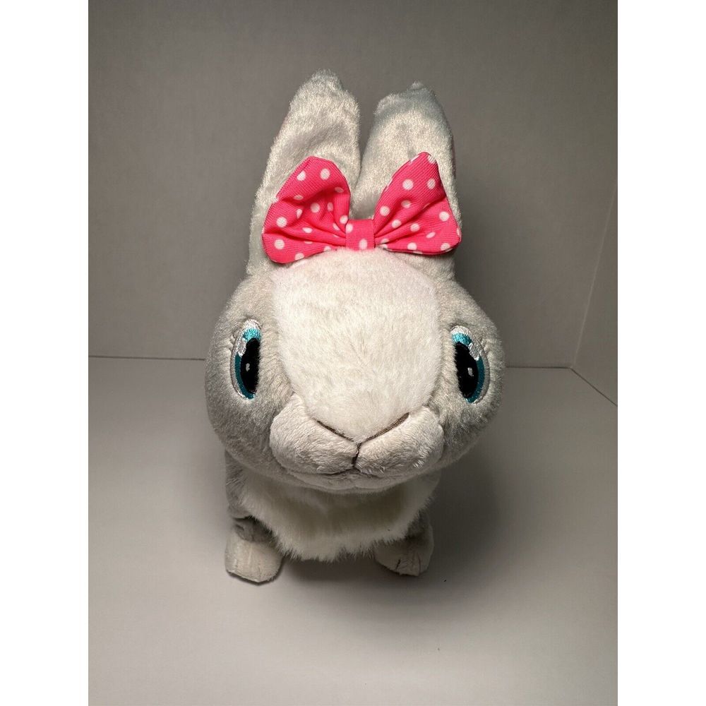 Club Petz Betsy The Bunny Gray Interactive Plush Hops Ears Move Sounds‎ IMC Toys